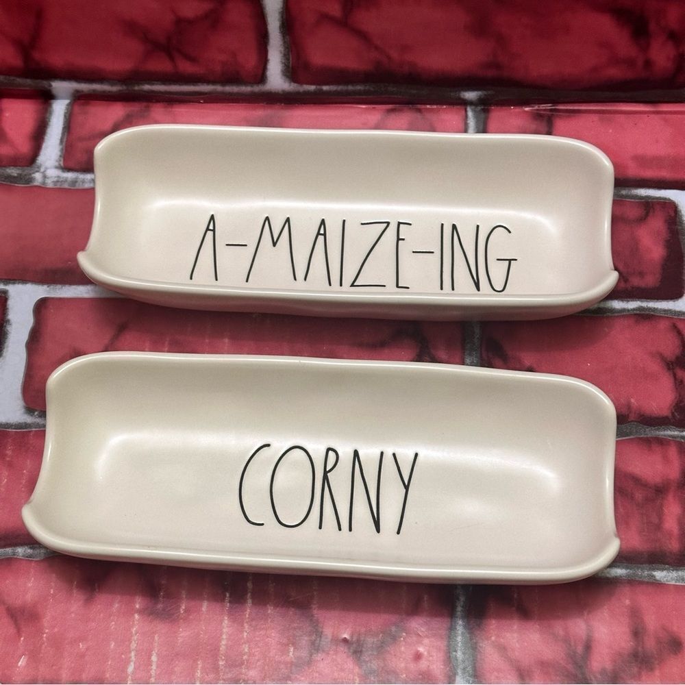 Rae Dunn Cornivore set Dishes holders